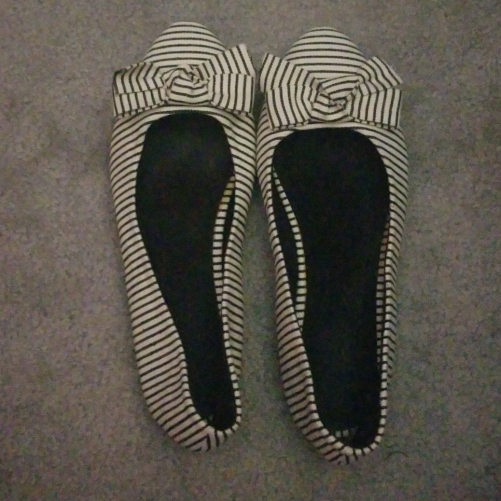 Pinstripe Bow Flats